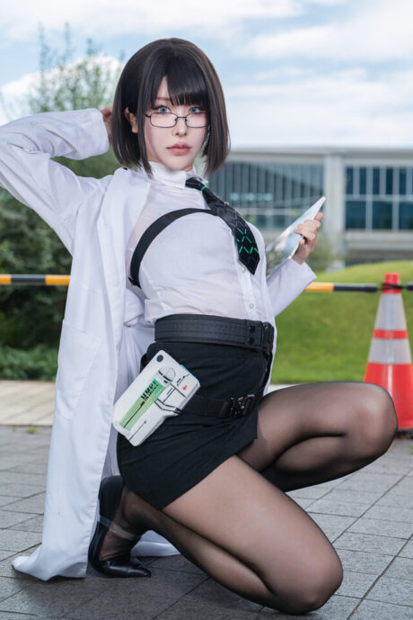 科研女神玛娜COS:山中おくら诠释知性与性感并存的魅力 科研女神玛娜COS:山中おくら诠释知性与性感并存的魅力