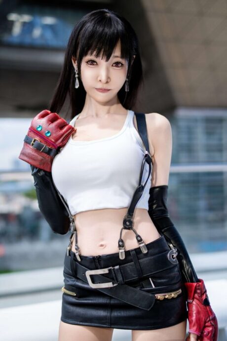 坚强与柔美的结合:Mayuron带最终幻想VII蒂法cos震撼回归 坚强与柔美的结合:Mayuron带最终幻想VII蒂法cos震撼回归