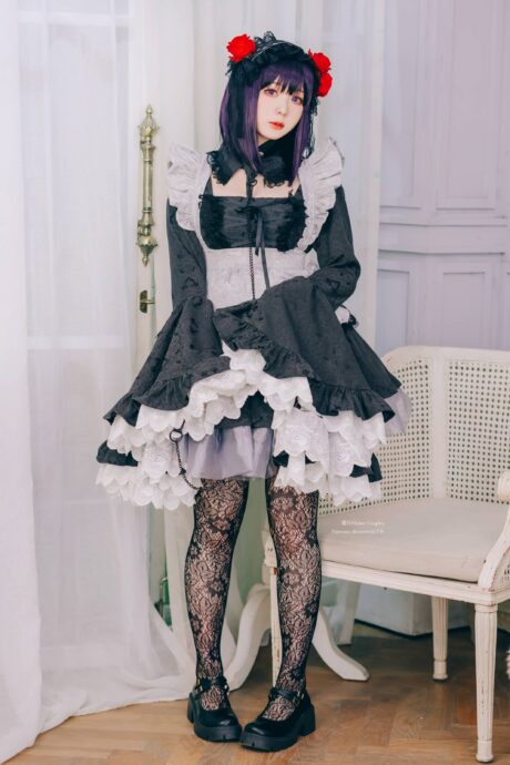 霜月shimo喜多川海梦COS：演绎更衣人偶黑江雫的深邃诱惑