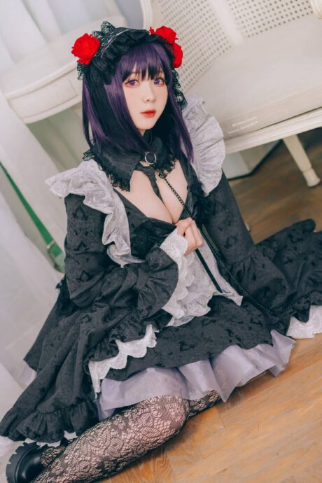 霜月shimo喜多川海梦COS：演绎更衣人偶黑江雫的深邃诱惑