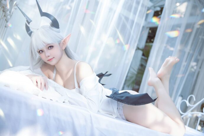 梦幻般的睡衣版:屿鱼Yukako魅力诱惑的阿尔蒂玛媞娅COS 梦幻般的睡衣版:屿鱼Yukako魅力诱惑的阿尔蒂玛媞娅COS