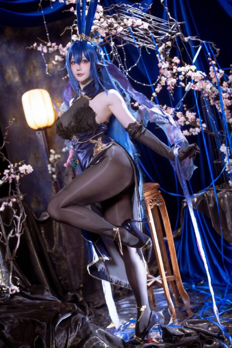 从战舰到舞台:星之迟迟兔女郎新泽西COS魅力与力量共舞 从战舰到舞台:星之迟迟兔女郎新泽西COS魅力与力量共舞