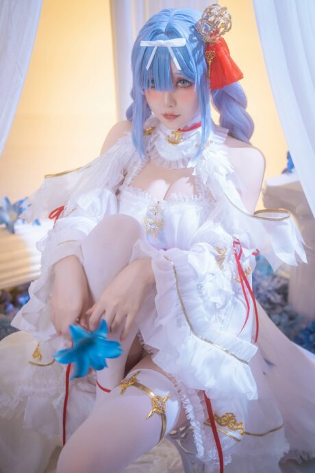 皇家气质的极致呈现:星之迟迟雅努斯COS,梦幻作品曝光 皇家气质的极致呈现:星之迟迟雅努斯COS,梦幻作品曝光