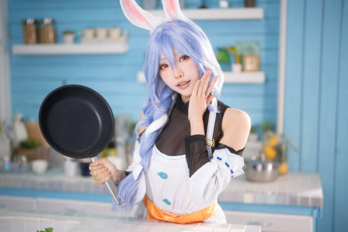 兔耳少女跃然纸上:ElyEE子COS演绎兔田佩克拉的甜美魅力 兔耳少女跃然纸上:ElyEE子COS演绎兔田佩克拉的甜美魅力