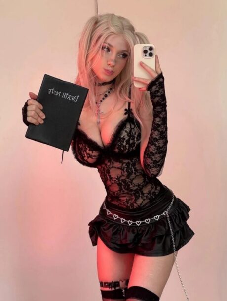 Milkiwifey死亡笔记弥海砂COS:热辣魅力爆棚MisaMisa下凡 Milkiwifey死亡笔记弥海砂COS:热辣魅力爆棚MisaMisa下凡