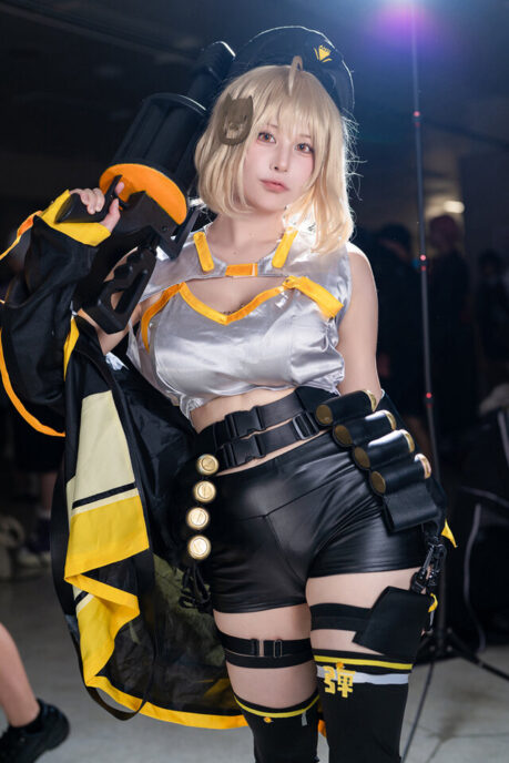 从战场到现实:Nagisha胜利女神妮姬·阿妮斯COS闪耀池袋 从战场到现实:Nagisha胜利女神妮姬·阿妮斯COS闪耀池袋