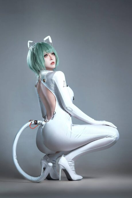 半半子碧蓝航线纳希莫夫COS:冷酷与魅力并存的指挥官再现 半半子碧蓝航线纳希莫夫COS:冷酷与魅力并存的指挥官再现