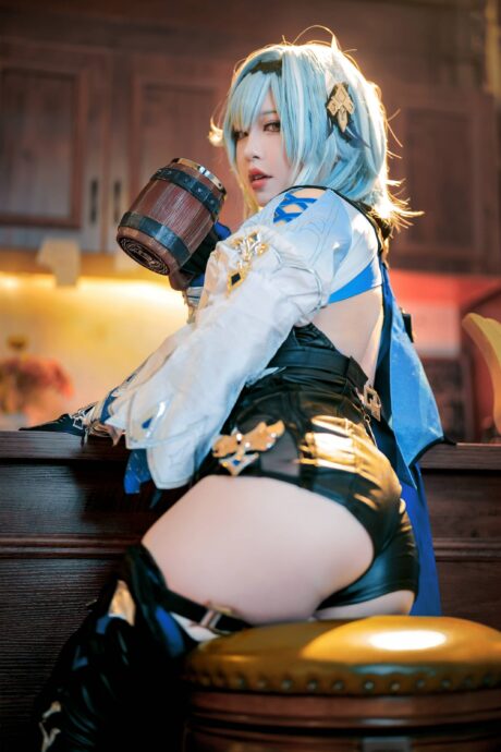 冰感爆表心动瞬间:探秘BANBANKO半半子优菈COS的魅力 冰感爆表心动瞬间:探秘BANBANKO半半子优菈COS的魅力