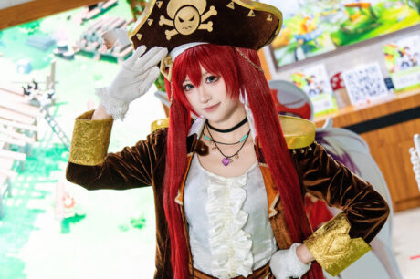 海盗与女仆双重风采:千阳快起床携薄荷cos亮相东京电玩展
