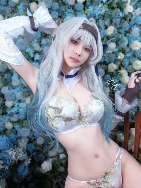 光锥外的演绎：Machi馬吉流萤COS精准而大胆的角色重现