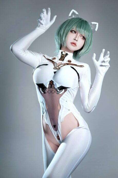 半半子碧蓝航线纳希莫夫COS:冷酷与魅力并存的指挥官再现 半半子碧蓝航线纳希莫夫COS:冷酷与魅力并存的指挥官再现