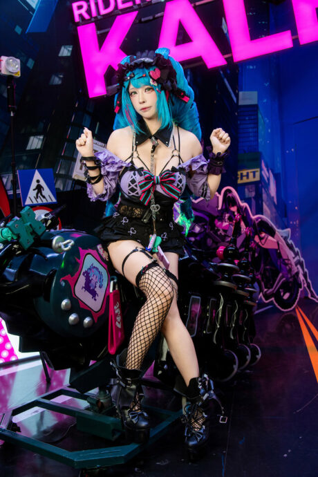 千葉球球莫利哀COS:性感与魅力爆棚,东京电玩展震撼全场 千葉球球莫利哀COS:性感与魅力爆棚,东京电玩展震撼全场