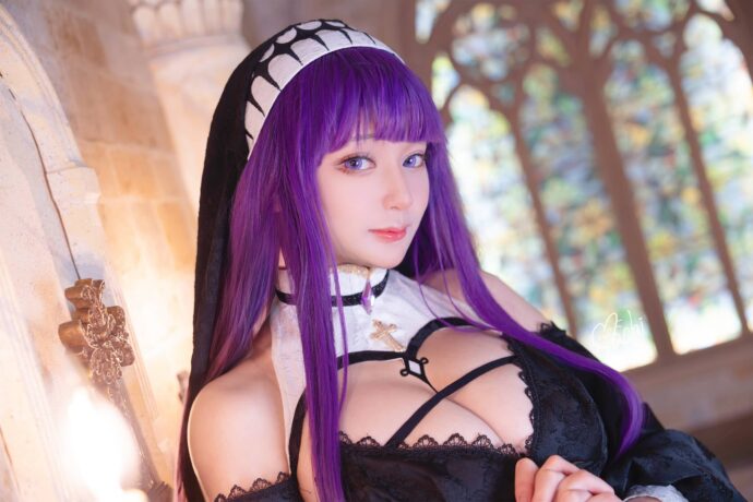 幻境中的魔法使：Machi馬吉COS再现葬送芙莉莲菲伦的优雅