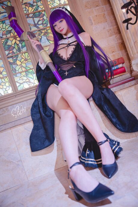 幻境中的魔法使:Machi馬吉COS再现葬送芙莉莲菲伦的优雅 幻境中的魔法使:Machi馬吉COS再现葬送芙莉莲菲伦的优雅