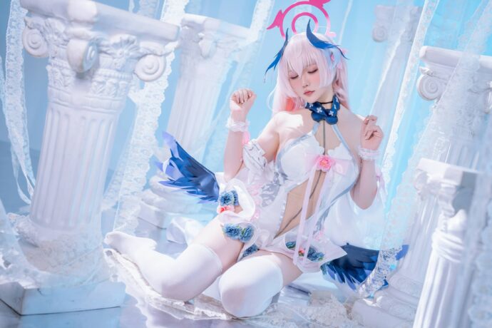 反差感的完美体现:星之迟迟高还原度COS下江小春之魅力 反差感的完美体现:星之迟迟高还原度COS下江小春之魅力