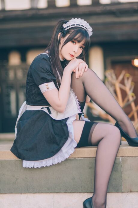 霜月shimo女仆图鉴COS：以极致优雅与精准还原定义新女仆