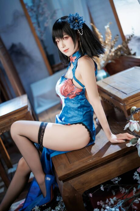 当东煌典雅遇见舰娘魅力：封疆疆v碧蓝航线建武cos深度赏析