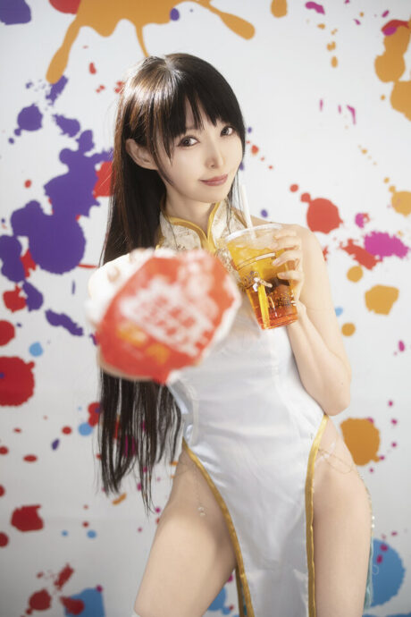 街头霸王新生:Mayuron的春丽COS与汉堡活动的趣味融合 街头霸王新生:Mayuron的春丽COS与汉堡活动的趣味融合