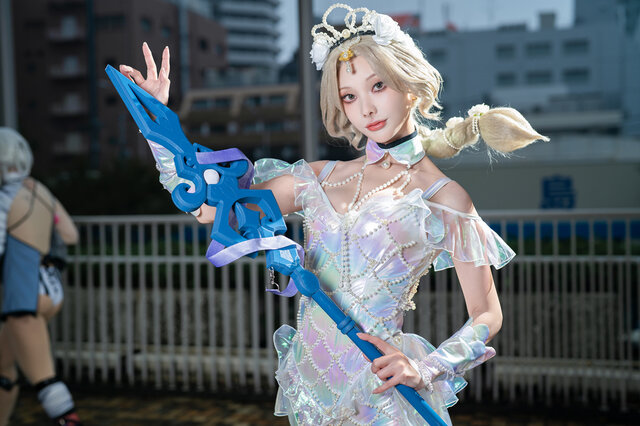 第五人格悲剧之美：酒窝Ekubo格蕾丝cos惊艳亮相池袋万圣节