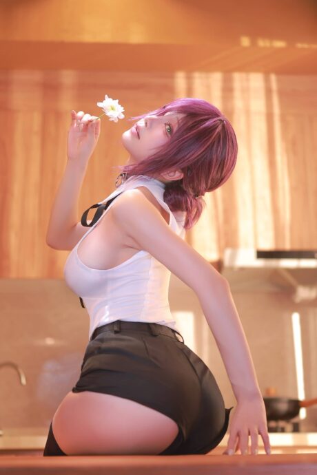 温柔外表下的致命魅力：水淼aqua蕾塞COS角色的灵魂深度