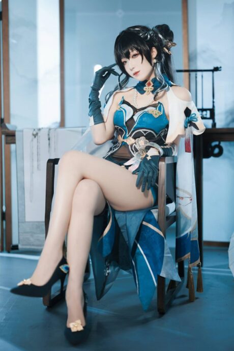 优雅与智慧的交汇:封疆疆v阮梅COS重现星穹铁道学者气质 优雅与智慧的交汇:封疆疆v阮梅COS重现星穹铁道学者气质