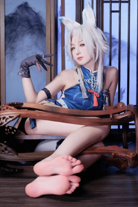 封疆疆vCOS飞霄之美:细腻的角色内涵与性感魅力的融合 封疆疆vCOS飞霄之美:细腻的角色内涵与性感魅力的融合