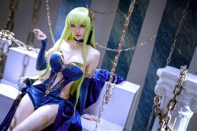 绝美与深邃的碰撞:星之迟迟的高质量COS展现C.C.独特魅力 绝美与深邃的碰撞:星之迟迟的高质量COS展现C.C.独特魅力