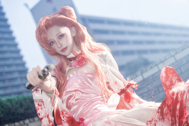 一眼万年:零崎紗耶尤菲米娅COS完美捕捉皇女的风华与悲情 一眼万年:零崎紗耶尤菲米娅COS完美捕捉皇女的风华与悲情