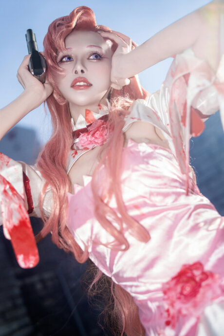 一眼万年:零崎紗耶尤菲米娅COS完美捕捉皇女的风华与悲情 一眼万年:零崎紗耶尤菲米娅COS完美捕捉皇女的风华与悲情