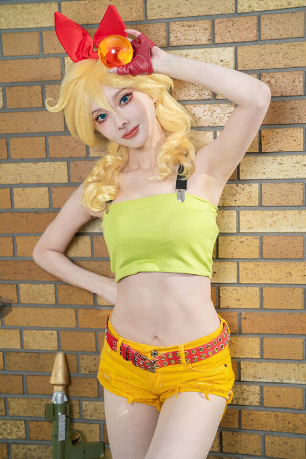 Ekubo兰琪COS：来自龙珠的昭和少女在池袋阳光城惊艳亮相