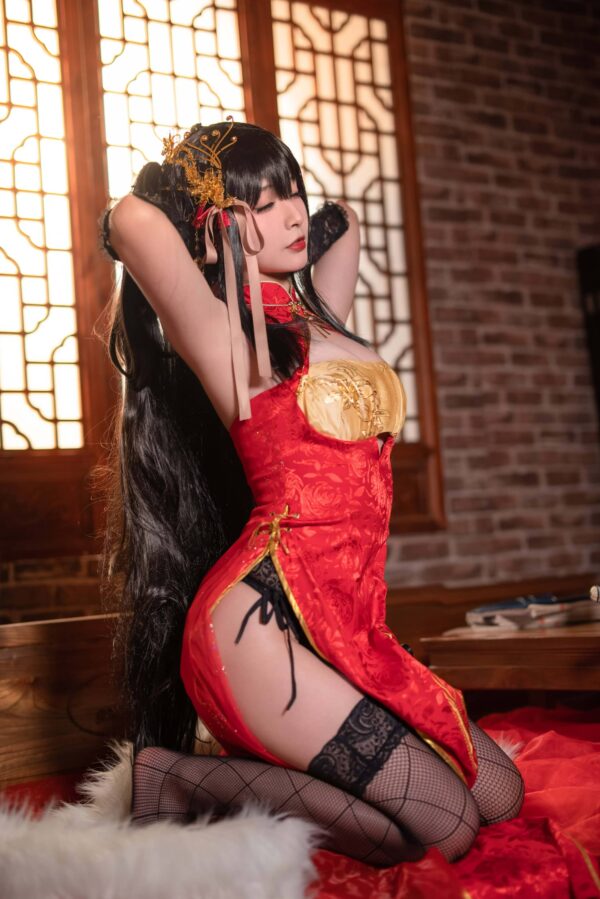 红金锁定的温柔危险：yuuhui玉汇碧蓝航线大凤旗袍COS赏析