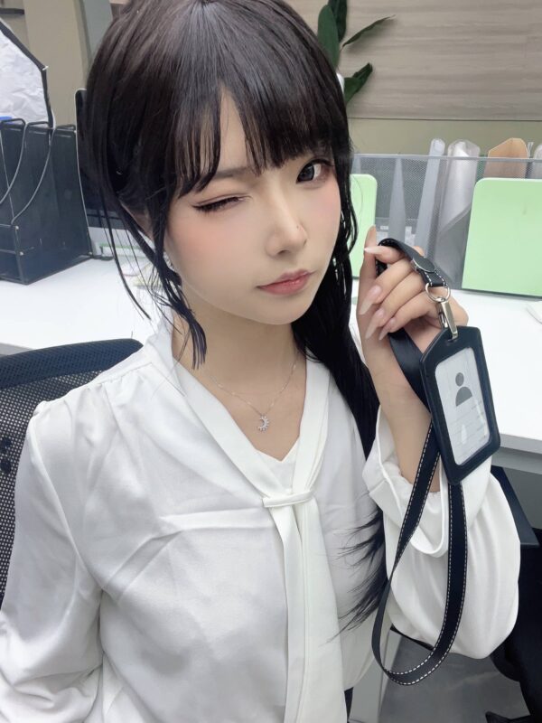 职场中的温柔力量:yuuhui玉汇完美展现秘书角色的多面魅力 职场中的温柔力量:yuuhui玉汇完美展现秘书角色的多面魅力