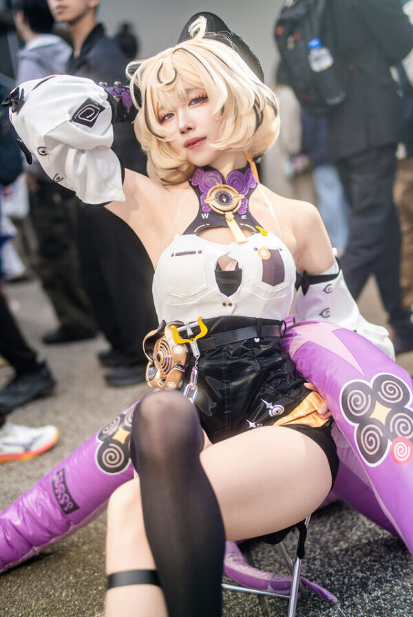 绝区零伊德海莉COS：火火ka_f现场还原度与镜头表现力拉满