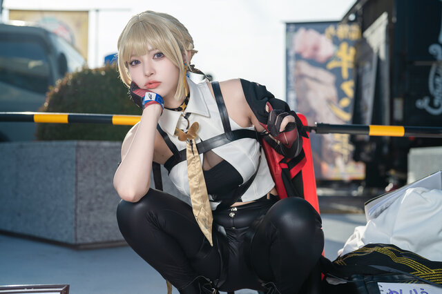 Comic Market现场直击：高島江梨奈伊芙琳cos为何惊艳全场