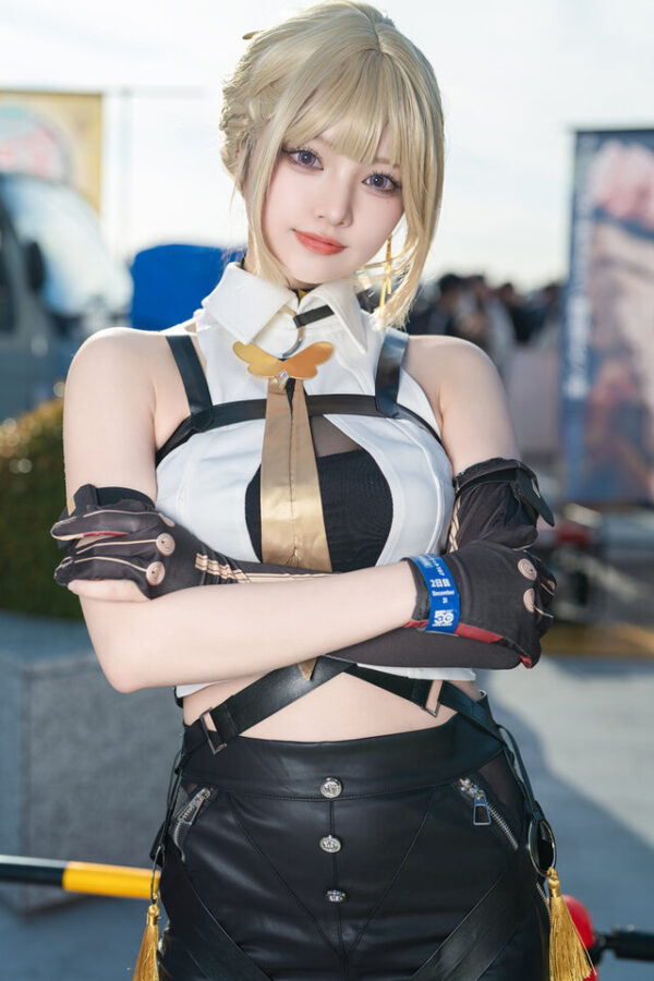 Comic Market现场直击：高島江梨奈伊芙琳cos为何惊艳全场