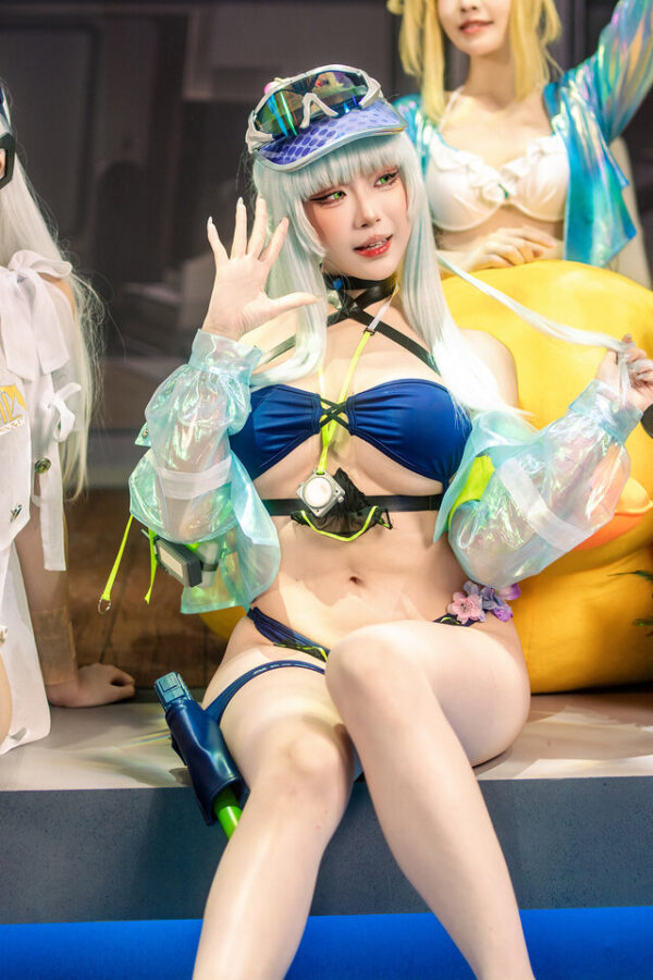 凌晨lingchen可露凯COS赏析｜少女前线2泳装造型惊艳电玩展