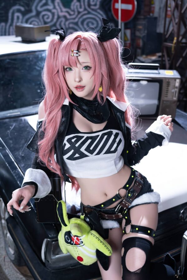 清水由乃妮可COS赏析｜绝区零原服还原甜酷小恶魔气质上头