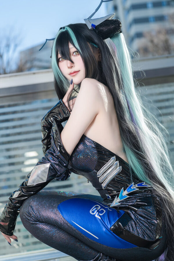 胜利女神小美人鱼COS：Otochan演绎妮姬未来感与柔美并存