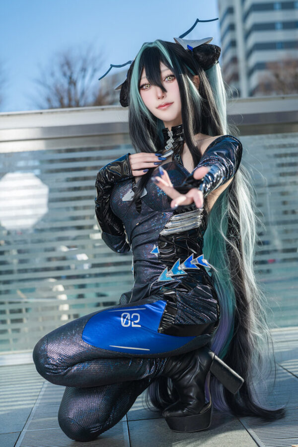 胜利女神小美人鱼COS：Otochan演绎妮姬未来感与柔美并存