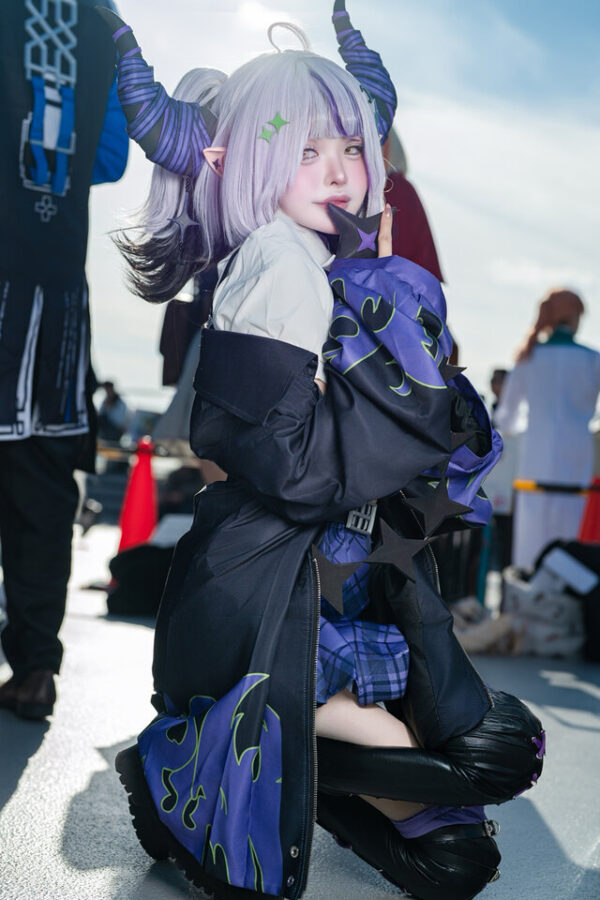 Hololive拉普拉斯COS：猫山たぬ演绎傲娇与甜美的极致反差