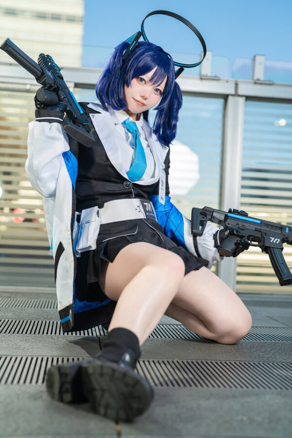 蔚蓝档案早濑优香COS：水木诗郎治愈系学园少女的完美演绎