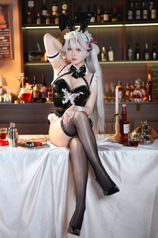 BANBANKO半半子欧根亲王COS:兔女郎的冷艳掌控力有多绝 BANBANKO半半子欧根亲王COS:兔女郎的冷艳掌控力有多绝