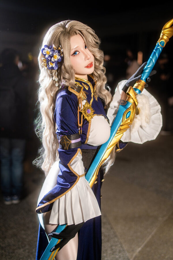 餓小璇miu达丽安COS｜棕色尘埃2神级演绎惊艳台湾FF46现场