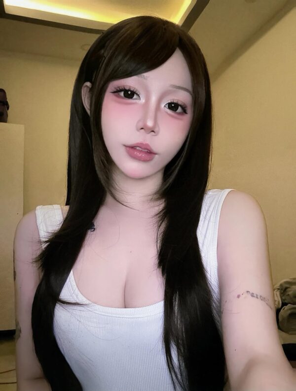 厌倦了角色扮演？顶流Coser海滩纯欲风照片曝光反差萌顶不住