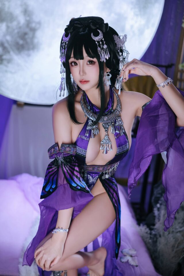 日奈娇苗疆巫女COS：演绎月光下的紫纱轻纱流苏与神秘仪式