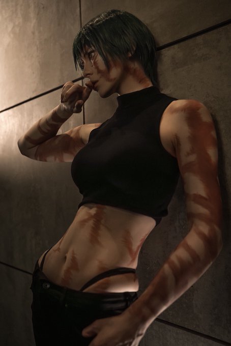 Vinnegal女性版里昂COS曝光：惊艳再现生化危机经典角色