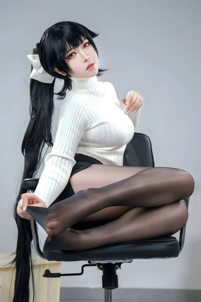 反差感绝了!半半子COS职场版高雄清冷武人的深夜微醺释放 反差感绝了!半半子COS职场版高雄清冷武人的深夜微醺释放