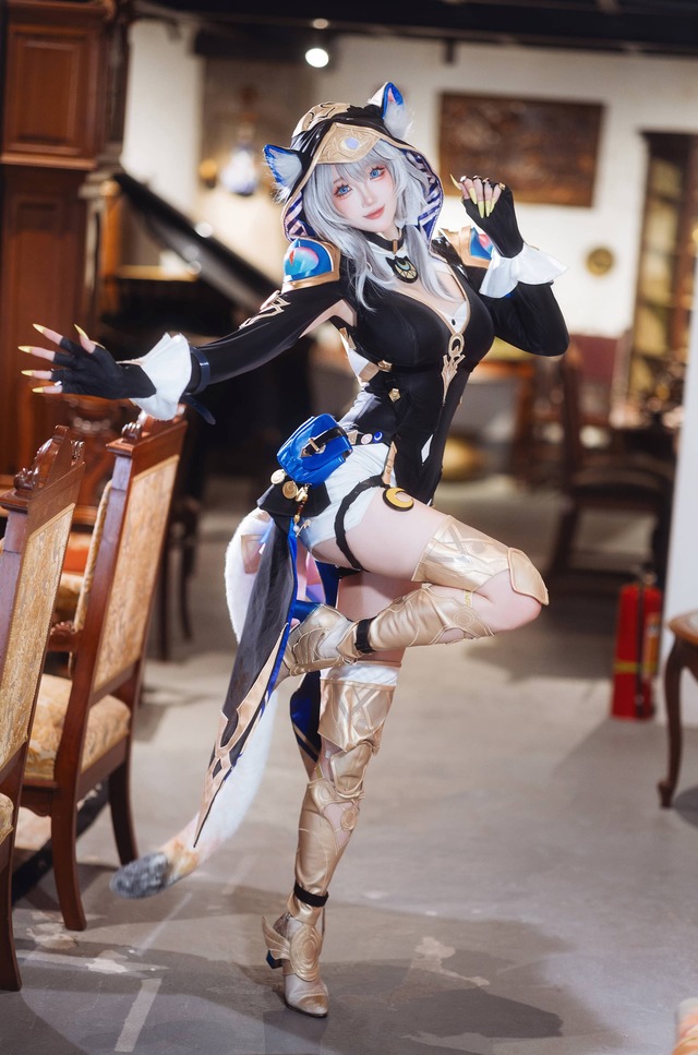 星穹铁道瓜希酱COS：演绎赛飞儿灵动与神秘并存的猫系魅力