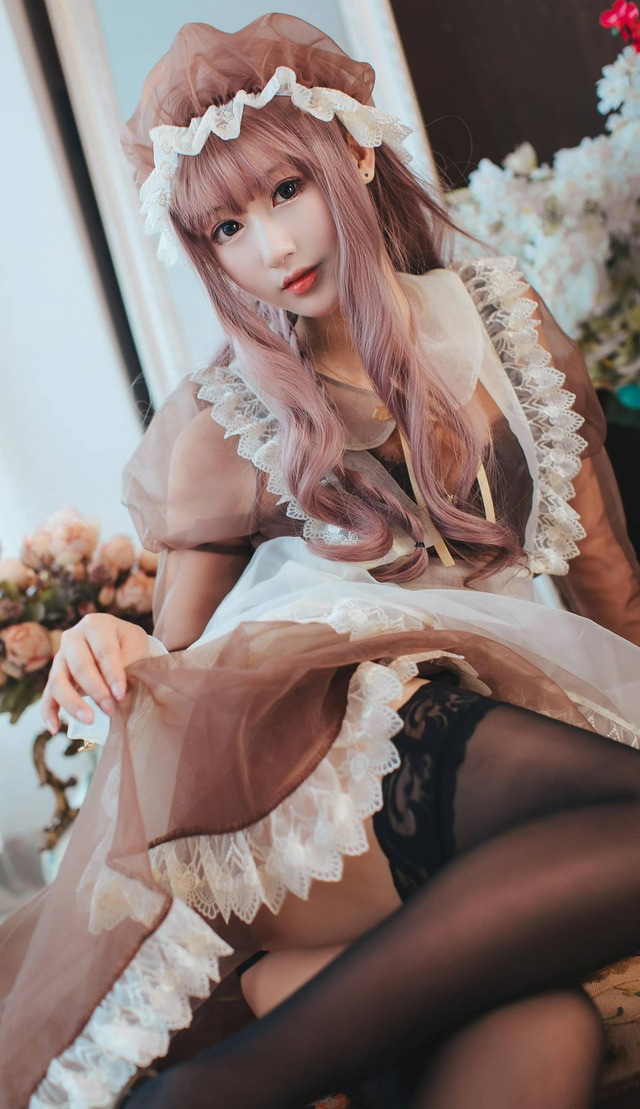 透明女仆COS:羽生三未×一千只猫薄禾教科书级光影视觉盛宴 透明女仆COS:羽生三未×一千只猫薄禾教科书级光影视觉盛宴