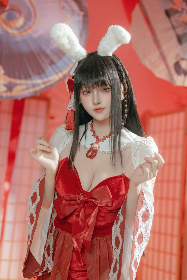 朱红与雪寂的重樱夜:碧蓝航线·屿鱼Yukako巫女兔大山COS 朱红与雪寂的重樱夜:碧蓝航线·屿鱼Yukako巫女兔大山COS